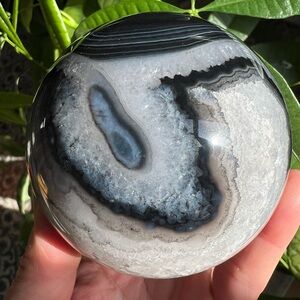 Large Black agate sphere (b). | crystal